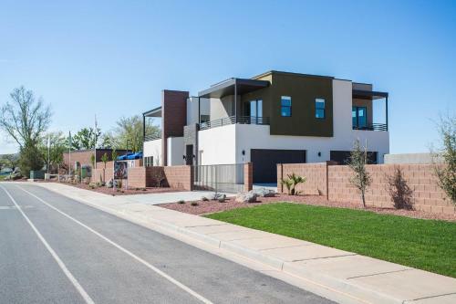 The Villa At Bloomington