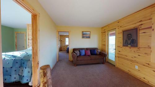 Canyonlands Lodging Wolf Springs Retreat