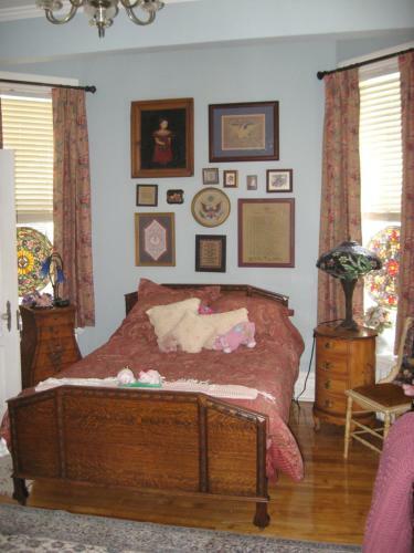 Mermaids' Porch Bed & Breakfast