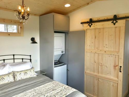 Villa Oostema Farmstead Inn Tiny House