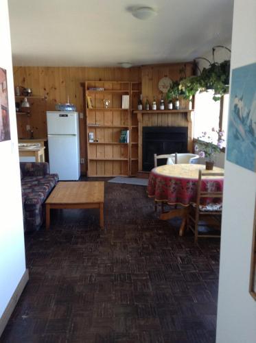 Cottages Du Lac Orford, Unit�s A & B