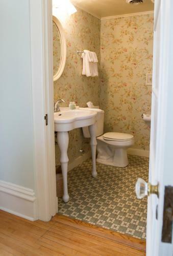 Bed & Breakfast The Foxglove Inn