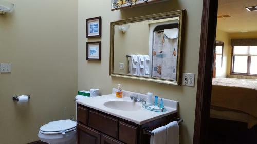 Hotel Snug Harbor Inn