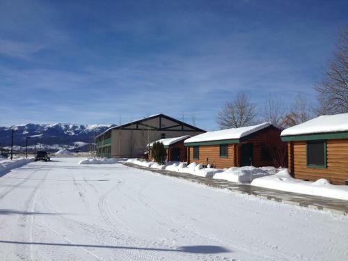 Lodge Flying Saddle Resort And Steak House