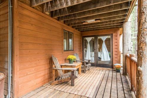 Conifer Creek Cabin
