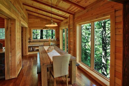 Conifer Creek Cabin