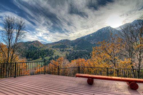 Lookout Pointe Home