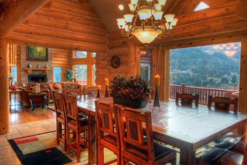 Lookout Pointe Home
