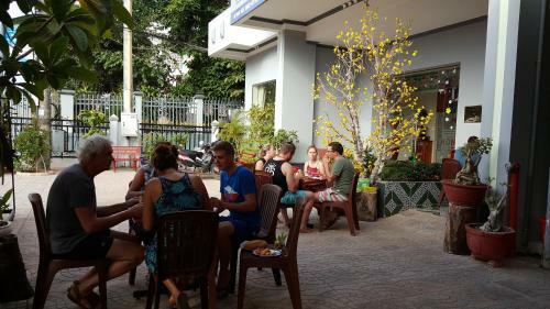 Lien Thong Hotel