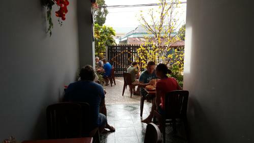 Lien Thong Hotel