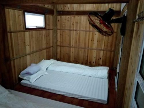 Bed & Breakfast Bac Ha Family Homestay