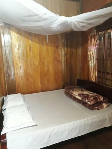 Ba Be Lake Homestay - Quynh Chi