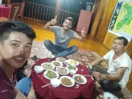 Bed & Breakfast Huyen Hao Homestay