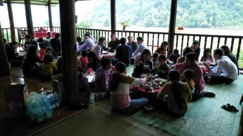 Bed & Breakfast Huyen Hao Homestay