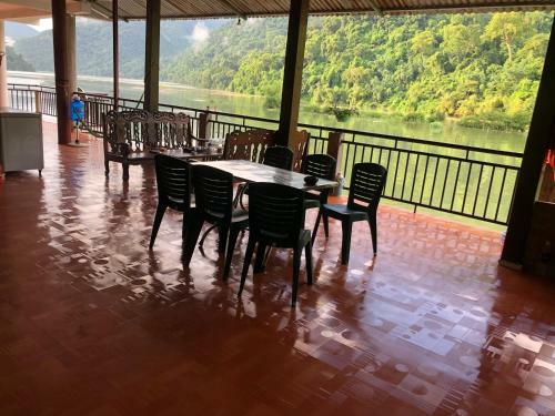 Bed & Breakfast Tr?n Th?c Homestay-ba B?