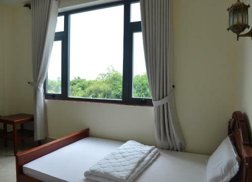 Riverside Cai Be Hotel