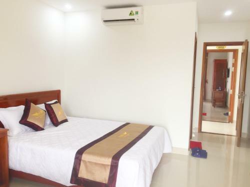 Phu Tien Hotel