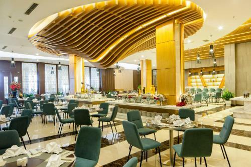 Muong Thanh Luxury Nhat Le Hotel