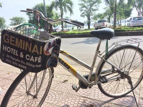 Geminai Hotel & Caf�