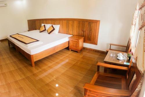 Hoa Binh Hotel
