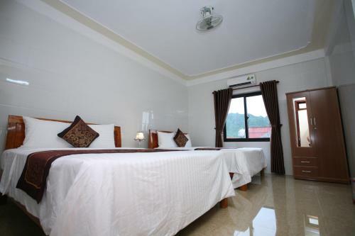 Sky Hotel