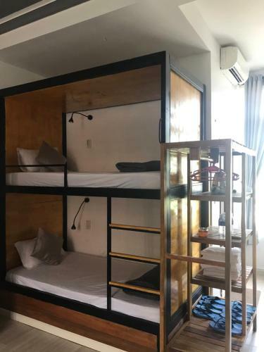 Ph? ?� Hotel