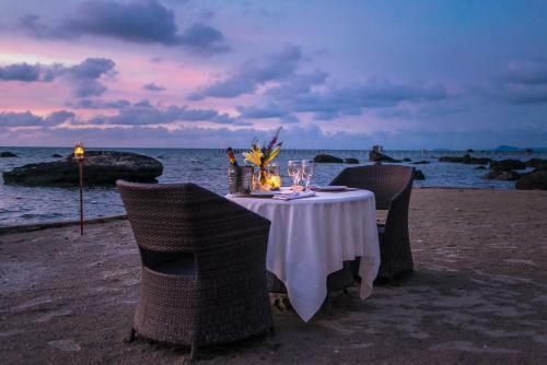 Hotel Rocks Beach Boutique Bungalows
