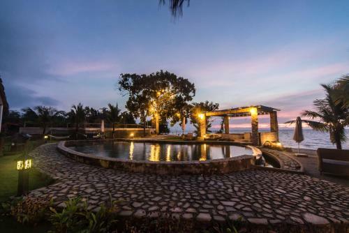 Hotel Rocks Beach Boutique Bungalows