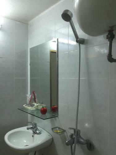 Hostal Thu Guest House