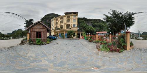 Anna Tham Hotel View