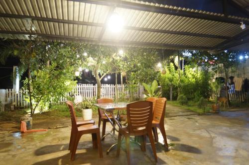 Hostal Son Vinh Guest House