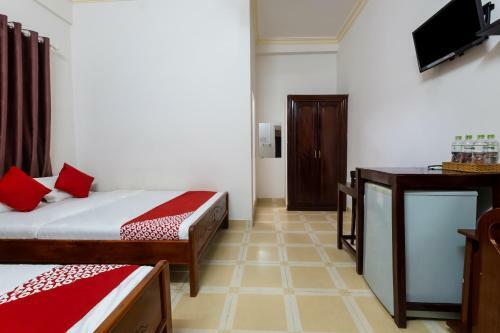 Hostal Oyo 390 Hoa Cat Hotel