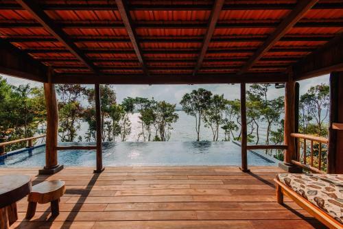 Hotel Green Bay Phu Quoc Resort & Spa