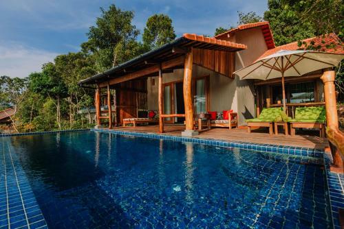 Hotel Green Bay Phu Quoc Resort & Spa