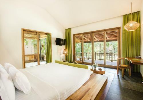 Hotel Green Bay Phu Quoc Resort & Spa