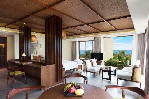 Hotel Dusit Princess Moonrise Beach Resort