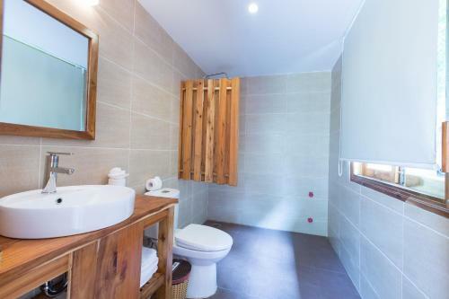 Hotel Ancarine Beach Resort