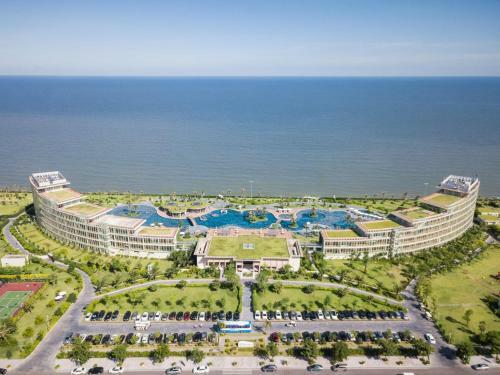 Flc Luxury Hotel Samson