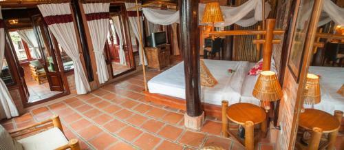 Hotel Van Chai Resort