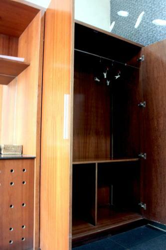 Hotel Kh�ch S?n �nh Quang