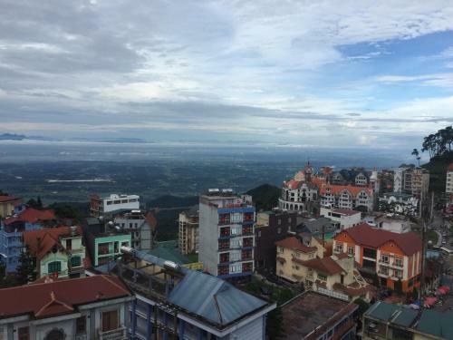 Ngan Ha Hotel