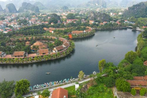 Tam Coc Holiday Hotel & Villa