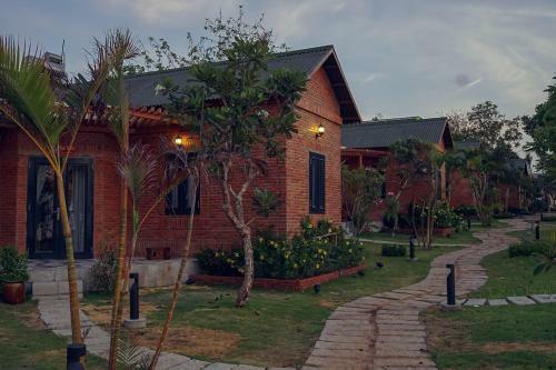 Hotel Longhai Channel Resort & Caf�