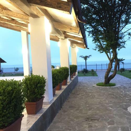 Injir Village Hotel