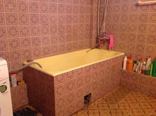 Hostal Guest House In Gudauta
