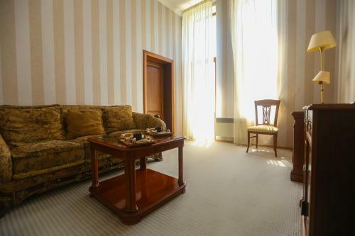 Ritsa Hotel