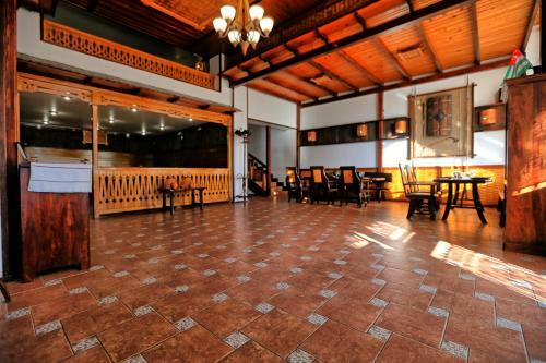 Ritsa Hotel