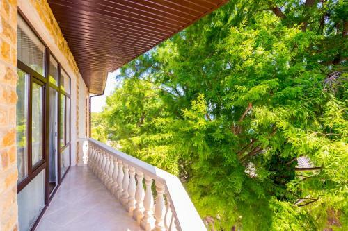 Zolotoy Yakor Hotel
