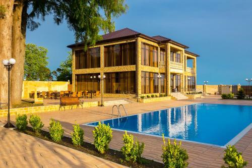 Zolotoy Yakor Hotel