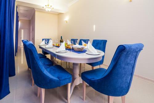 Zolotoy Yakor Hotel